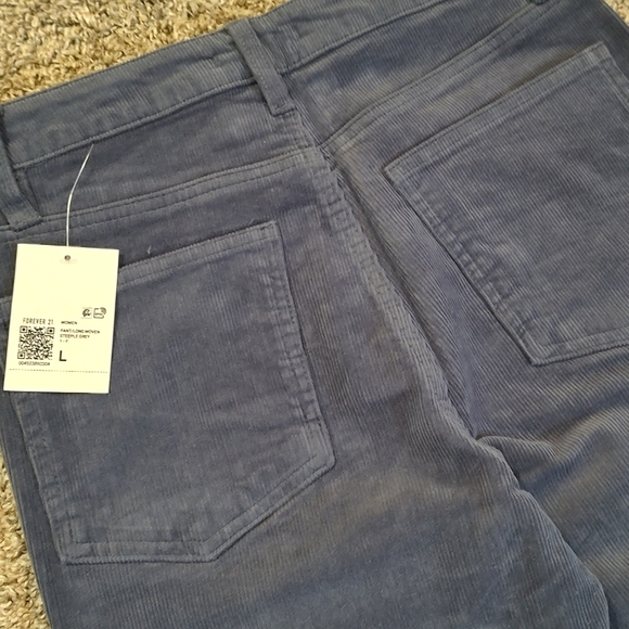 NWT Forever 21 corduroy flare pants - Picture 7 of 7